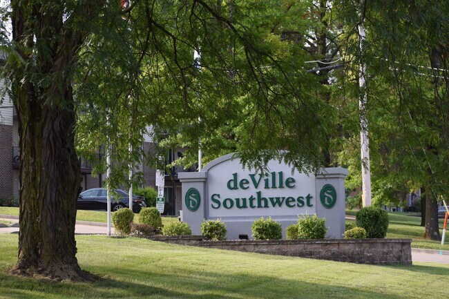 Foto del edificio - deVille I Properties LLC