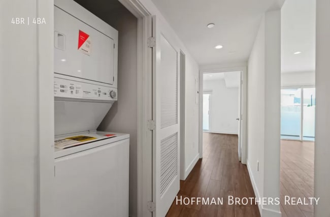Building Photo - 8457 Blackburn Ave Los Angeles, CA 90048