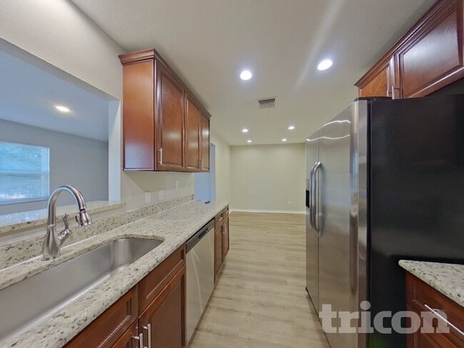 Foto del edificio - 2705 Knollwood Trail