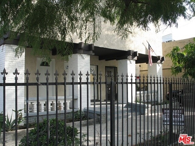 Foto del edificio - 1242 S Kingsley Dr