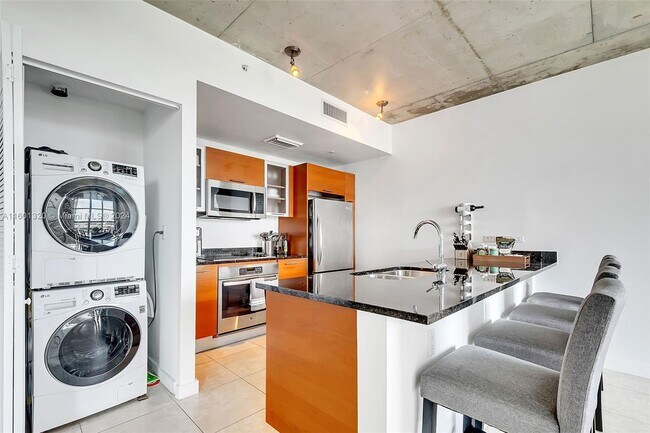 Foto del edificio - 3451 NE 1st Ave