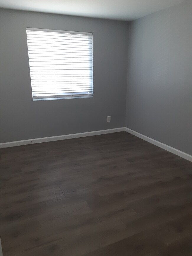 Bedroom - 43843 D St