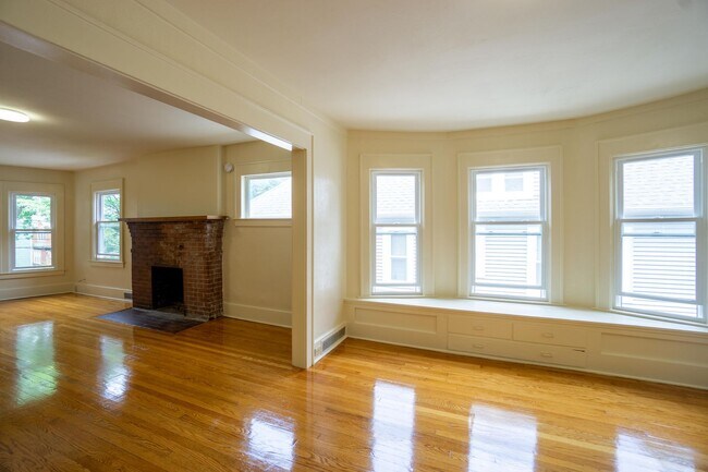 Foto del edificio - 689 Allen St