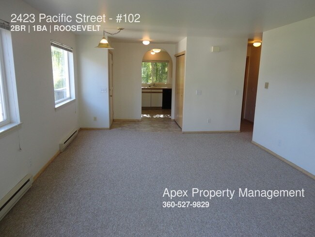 Building Photo - 2423 Pacific St
