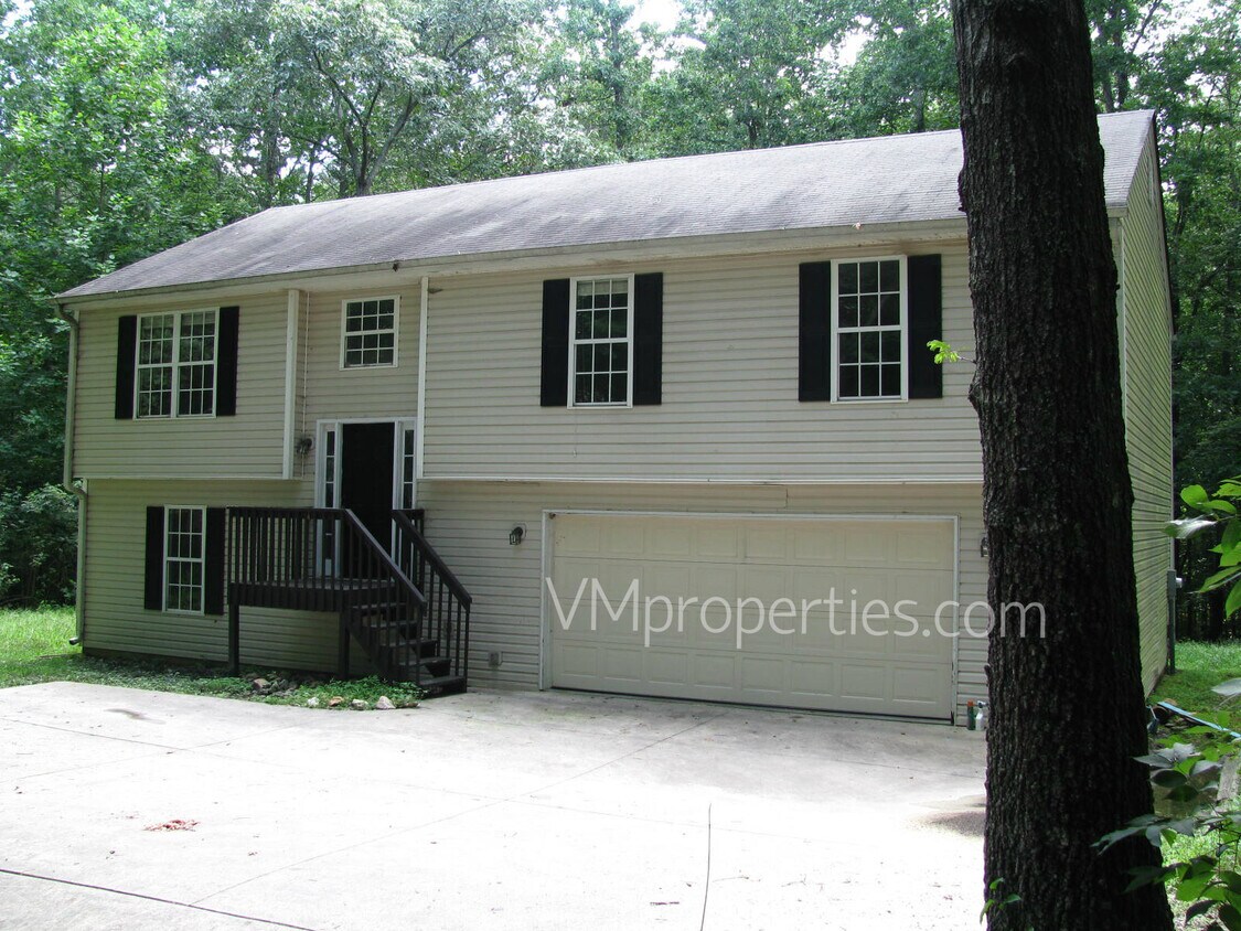 5020 Loving Dr, Flowery Branch, GA 30542 House Rental in Flowery