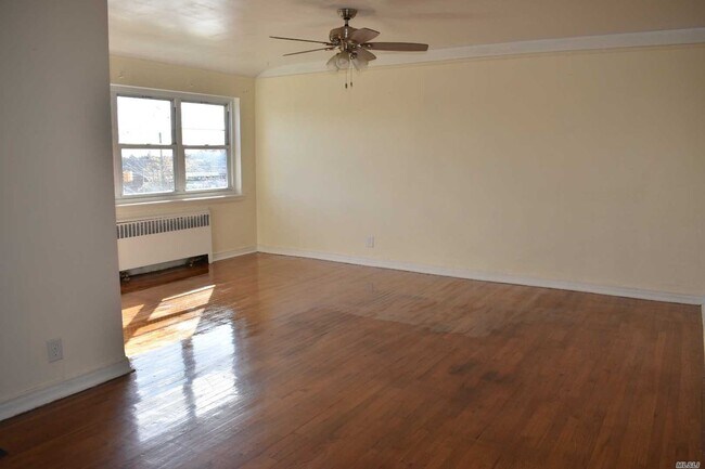 Building Photo - 214-35 Hillside Avenue
