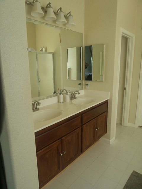 Foto del edificio - West Roseville 2100sqft, 3 Bedroom (office...