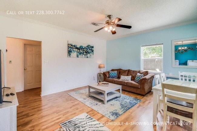 Building Photo - 410 Old Spanish Trail