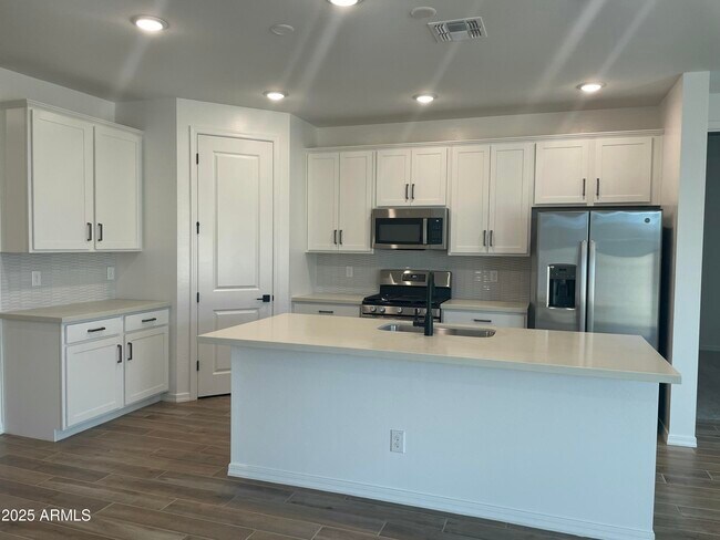 Foto del edificio - 7700 W Saddlehorn Rd