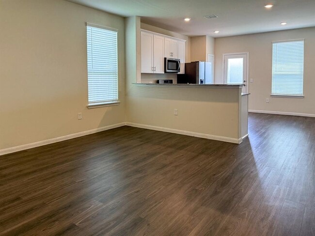 Foto del edificio - 6406 Franklin View Ln