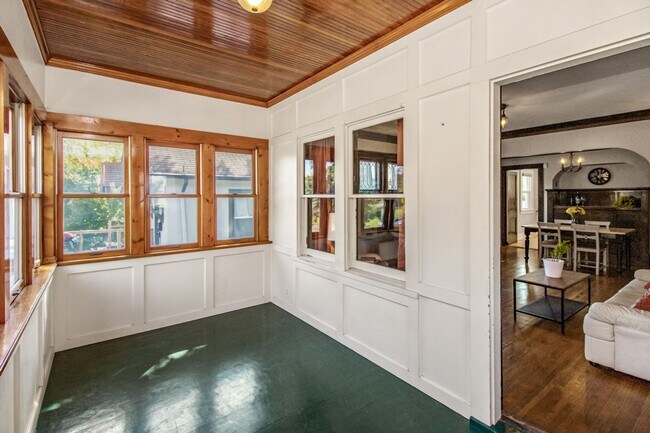 Foto del edificio - Wonderful 2 Bedroomed House in the heart of Saint Paul.