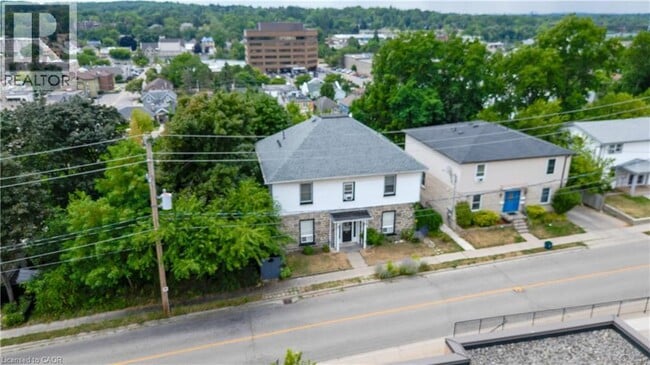 Building Photo - 50 Wellington St