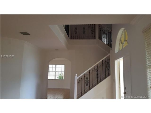 Building Photo - 3670 SW 154th Ct