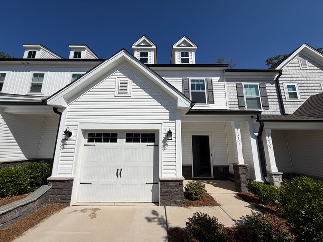 Building Photo - Room in Townhome on Pagebrook Ln