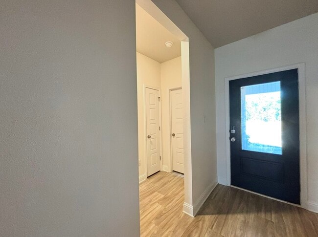 Photo - 5490 Overland Dr House