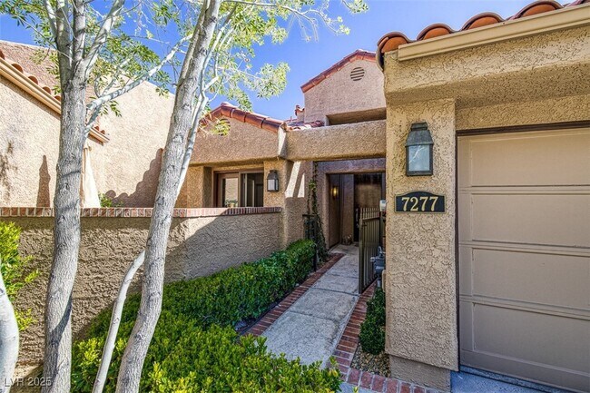 Foto del edificio - 7277 Mission Hills Dr