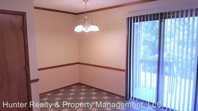 Foto del edificio - 5331 Summit Heights Dr