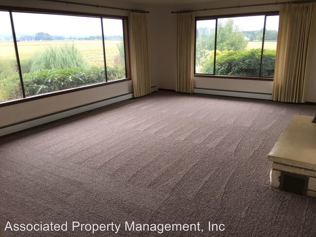 Foto del edificio - 3 br, 2 bath House - 25550 NW Meek Rd