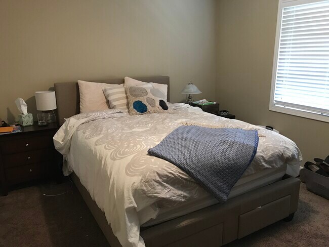 Master bedroom - 3912 Orinda Drive