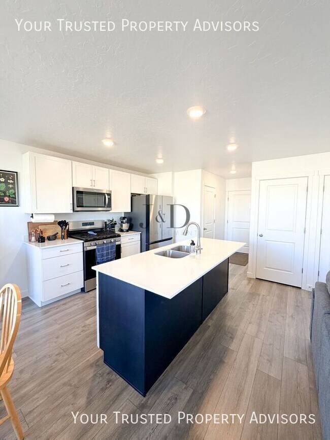 Foto del edificio - 1192 W Hidden Spg Dr