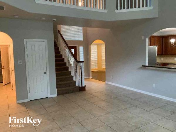 Foto del edificio - 14111 Sandhill Crane Dr