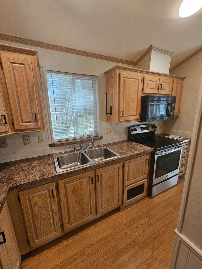 Foto del edificio - Must See 2 BED/1.75 Bath Home Available 10...
