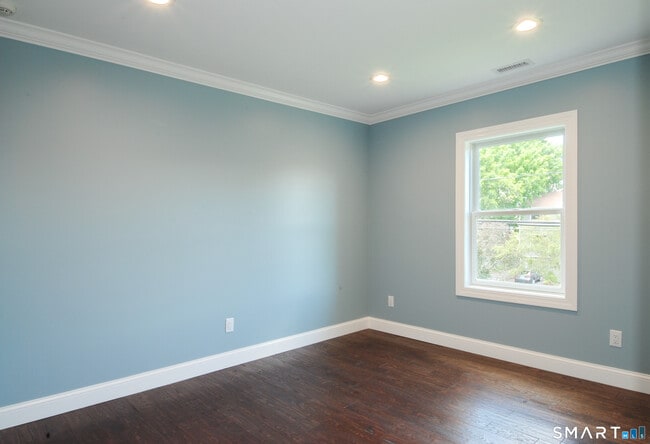 Building Photo - 58 Myano Ln