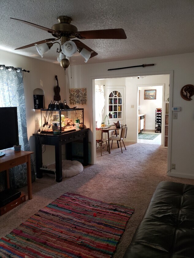 Foto principal - 811 Northwestern Ave
