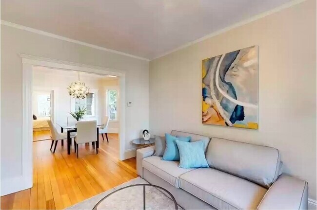 Foto del edificio - 108 Heath St