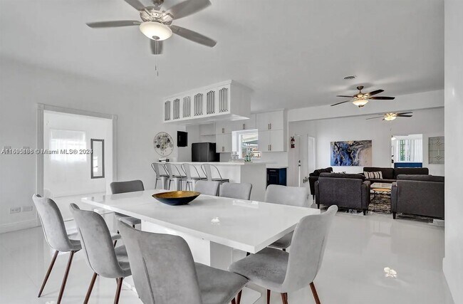 Foto del edificio - 1161 NE 201st Ter