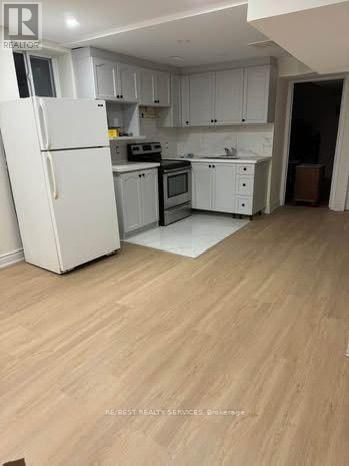 Photo du bâtiment - 7432 Magistrate Terrace