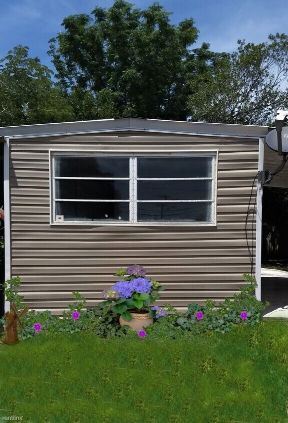 Primary Photo - 2 br, 1 bath House - North Rome MHP