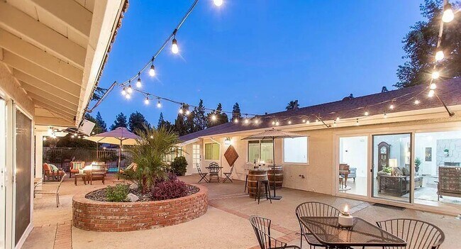 Foto del edificio - 22243 W Craggy View St