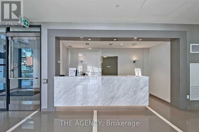 Building Photo - 75 Oneida Crescent