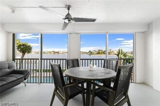 Building Photo - 9486 Gulf Shore Dr