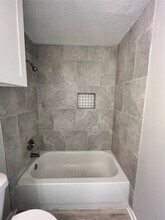 Building Photo - 2502 N Houston Dr