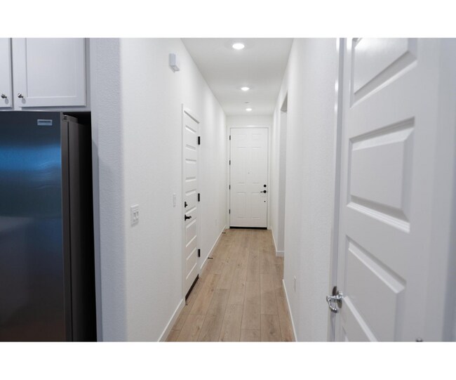 Foto del edificio - 5348 Liberty Ship Wy