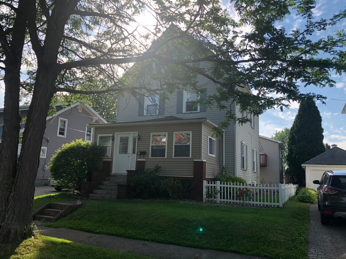 Primary Photo - 315 State St