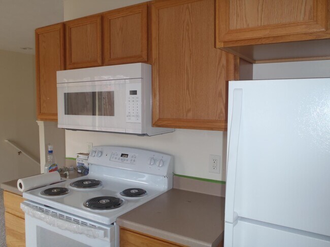 Building Photo - 644 Stonewall Dr