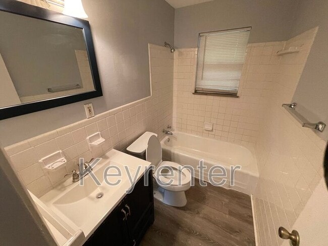 Building Photo - 323 Watauga Dr