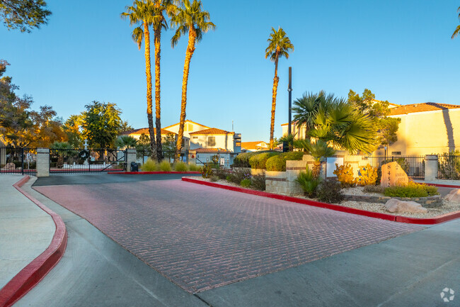 Entrance - Admirals Point II