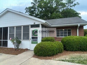 Building Photo - 1450 Bergamot Loop