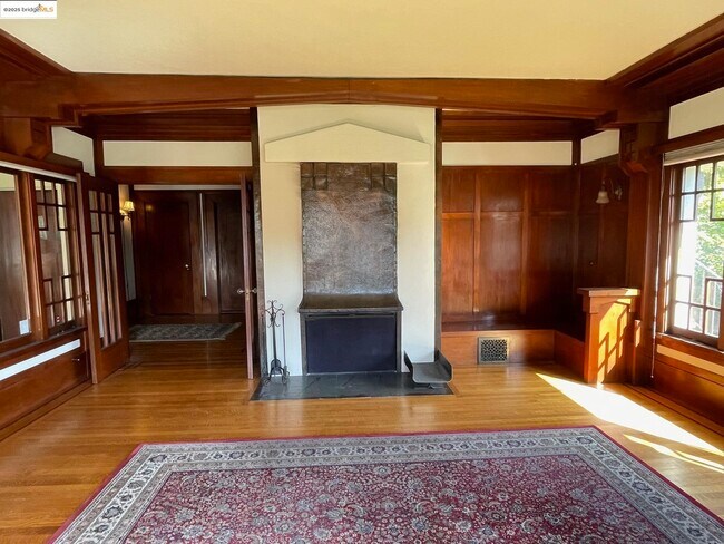 Foto del edificio - 741 Haddon Pl
