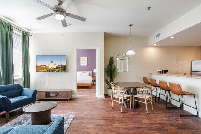 Foto del edificio - 925 Common St