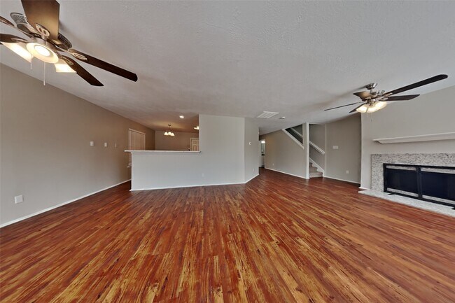 Foto del edificio - 19538 Shady Bank Dr