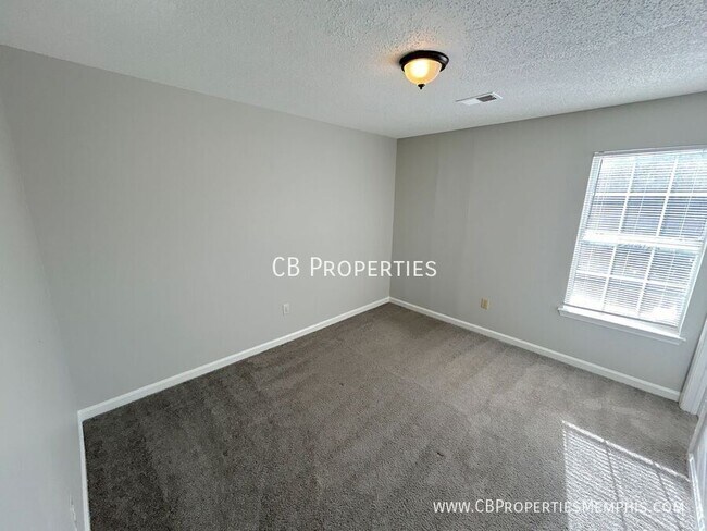 Building Photo - 4267 Kings Valley Cove E