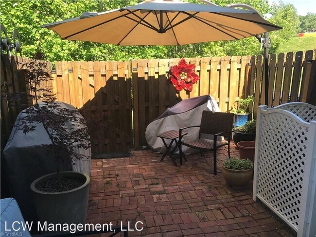 Foto del edificio - 2 br, 2.5 bath House - 5216 Farm House Trail