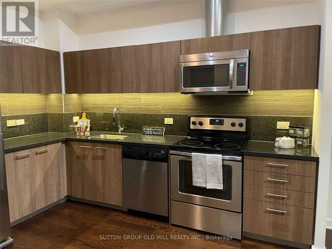 Building Photo - 70 Distillery Lane