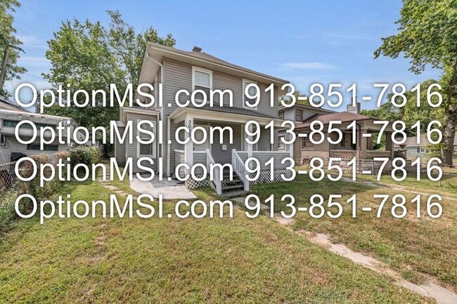 Building Photo - Spacious two-story home in the heart of Wy...