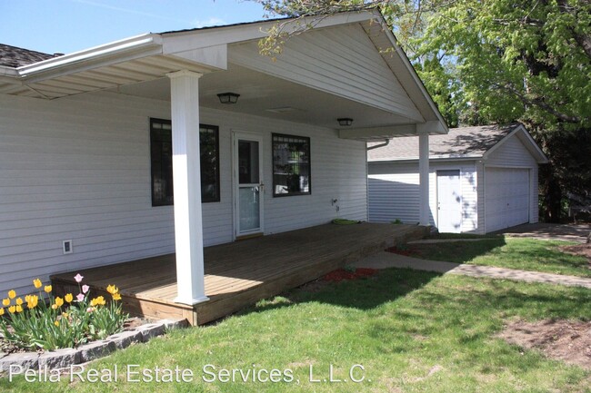 Building Photo - 3 br, 2 bath House - 1800 Neil Drive